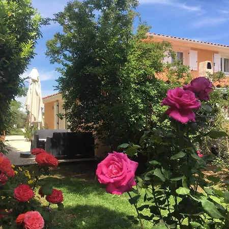 Casa Fiorita Bed & Breakfast